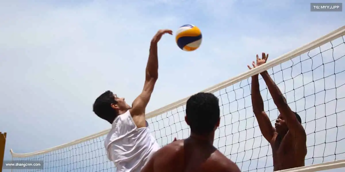 <strong>ballbet贝博</strong>🏀篮球撞击地面的声音，是梦想在跳动的节奏！